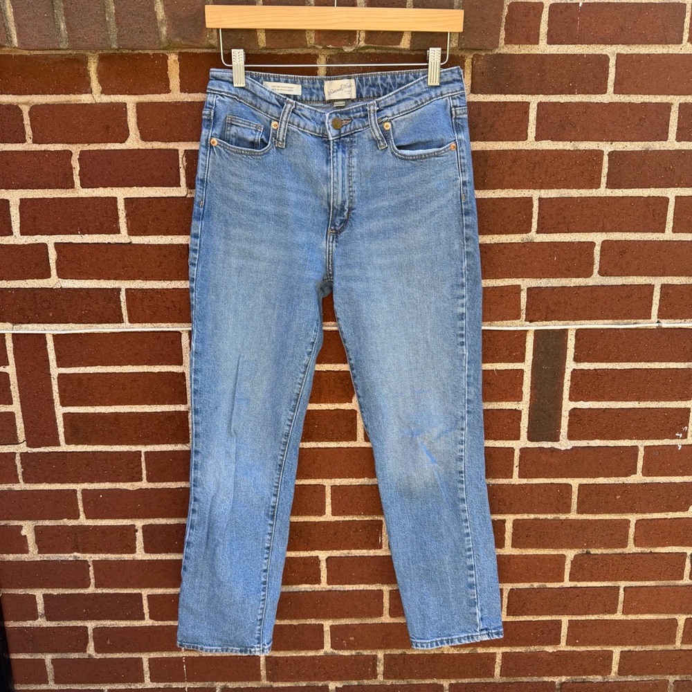 Universal Thread Stretch Denim Cropped Women's Blue Jeans Size 6/28R